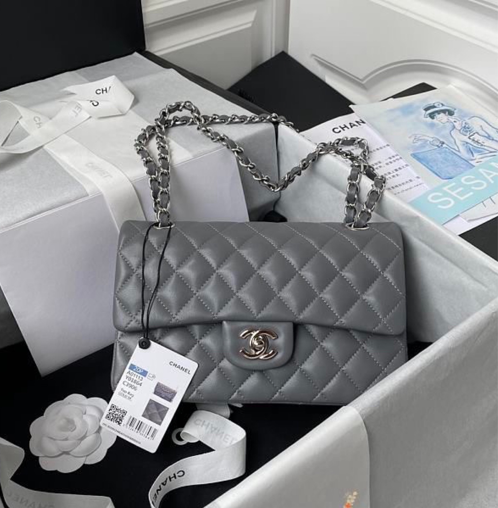Beautiful gray Chanel 🩶

#LTKfindsunder100 #LTKitbag #LTKsalealert