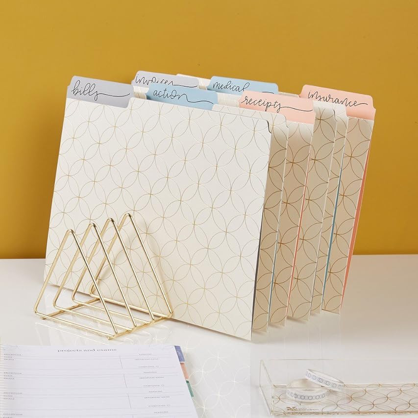 Pendaflex File Folders, Letter Size, 8-1/2" x 11", Classic Manila, 1/3-Cut Tabs in Left, Right, Cent | Amazon (US)