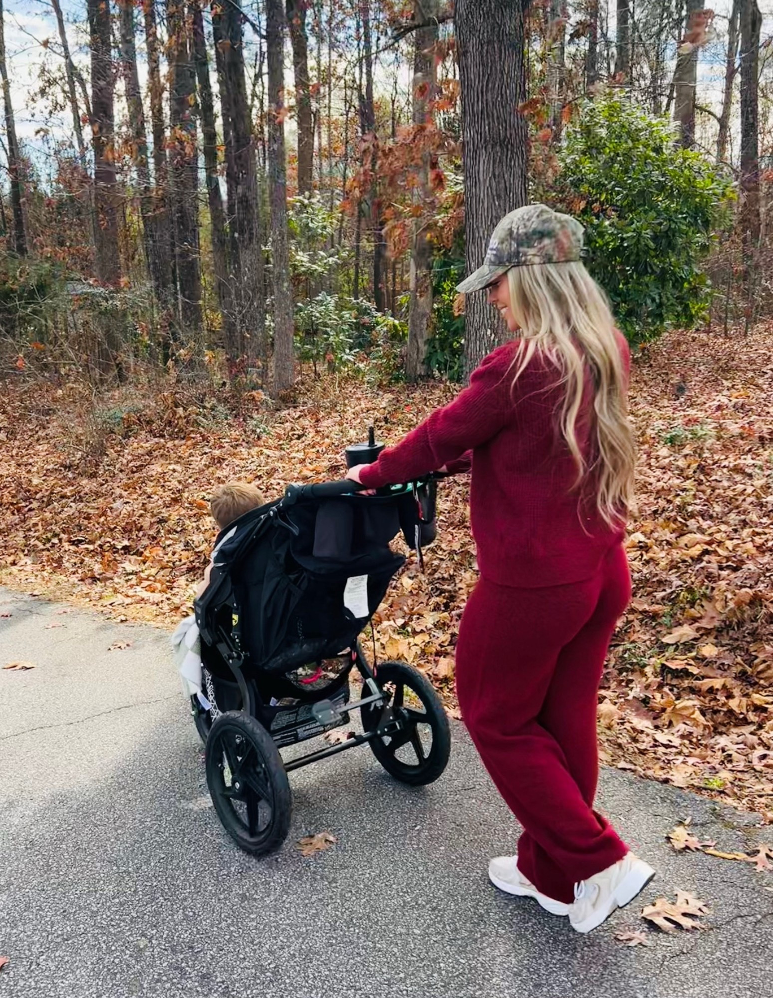 Walmart cozy set 

#LTKHoliday #LTKFindsUnder50 #LTKTravel