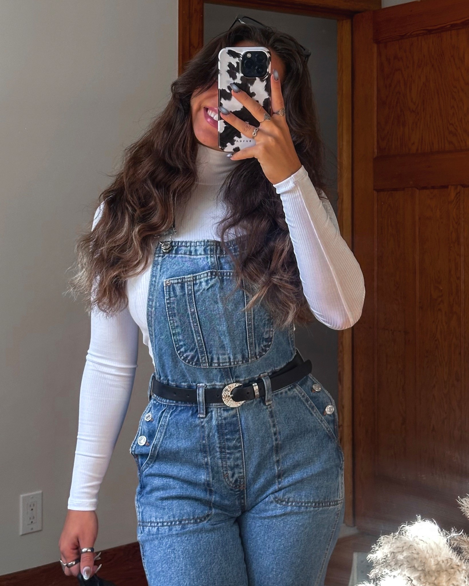 fave belt

old overalls from pull and bear
top is aritzia but sold out, linked a similar one