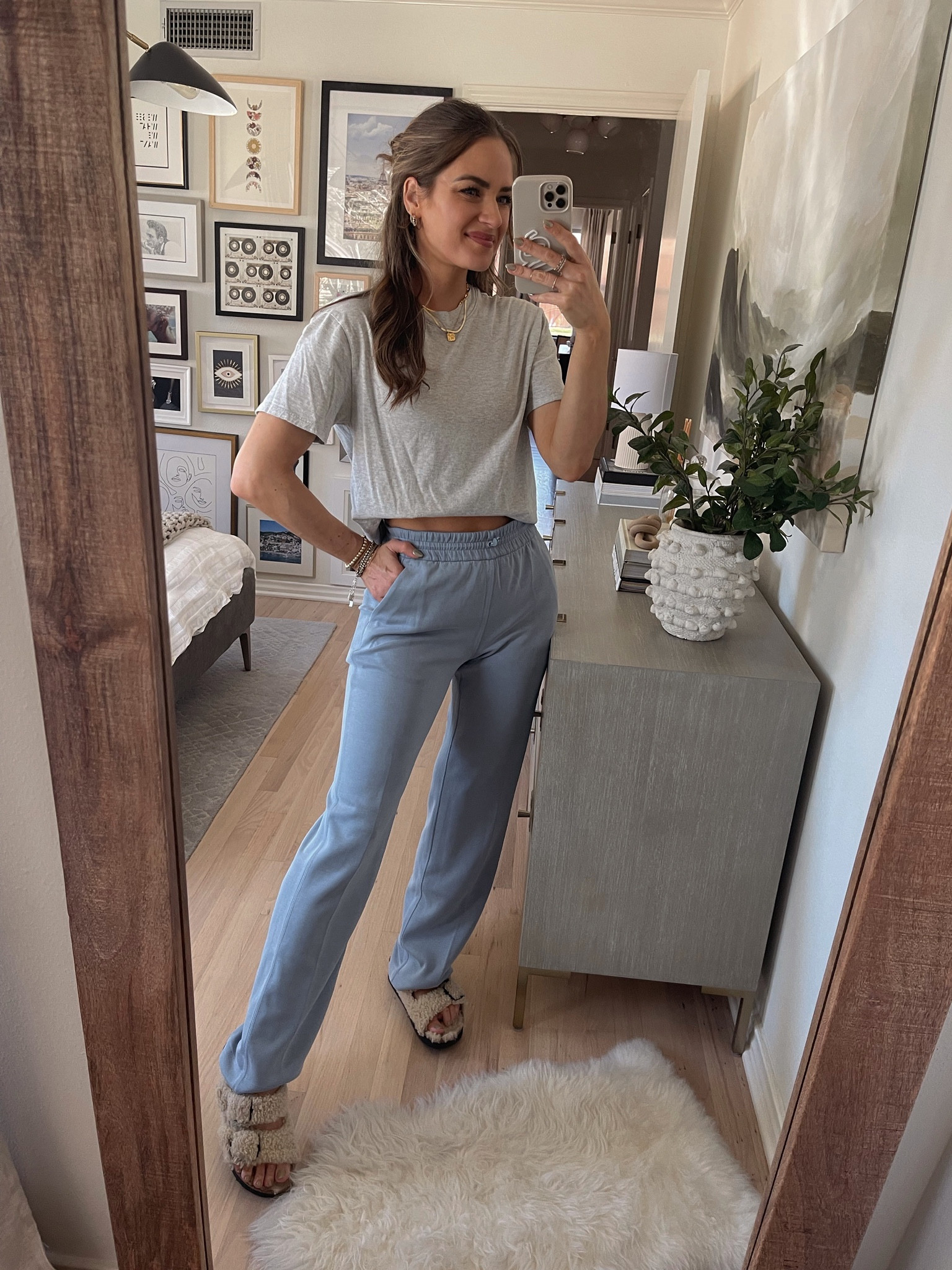 Loving these new pants I got in! The color is stunning. I got them in a size 4. 