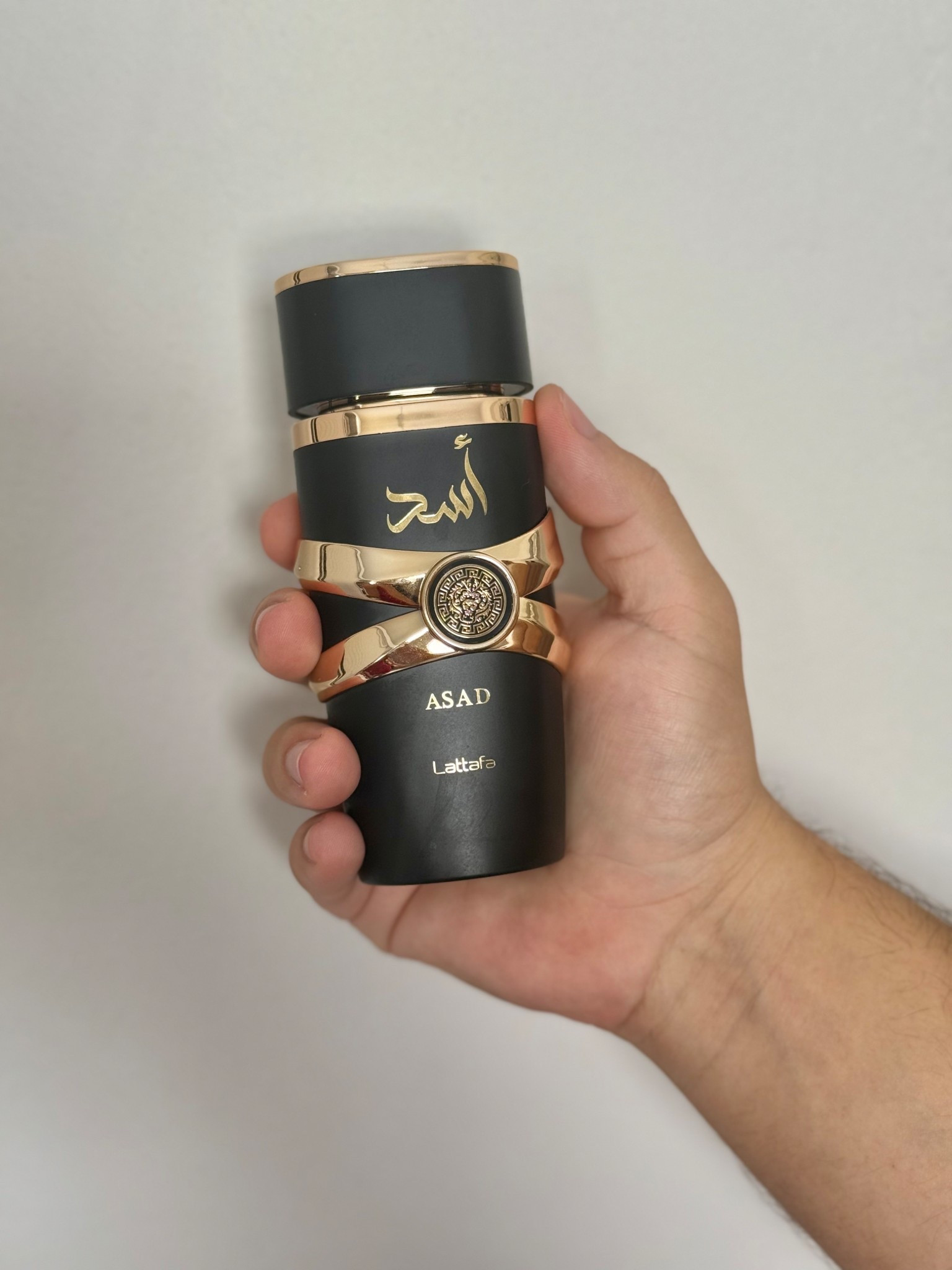 Perfume árabe masculino pra presentear o boy! Fixação incrível e o cheiro 🤌🏼🤌🏼🤌🏼🤌🏼 impecável 

#LTKbrasil #LTKbeleza #LTKhomens