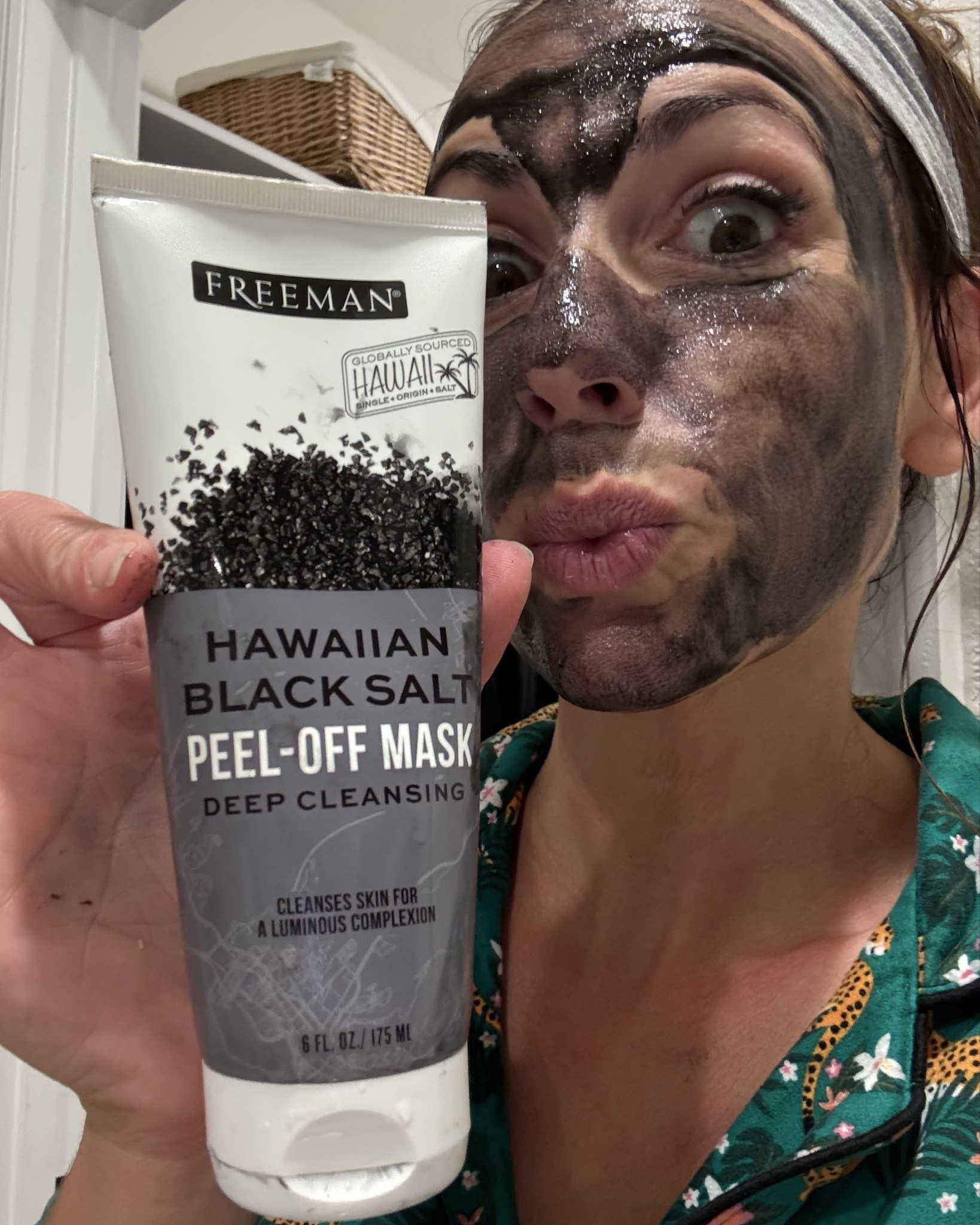 After a full day of DIY projects, this Hawaiian Black Salt Peel-Off Mask is my easy reset. Nothing fancy—just a quick deep clean after all the dust, paint, and mess from the day.

#LTKbeauty #LTKhome #DIYlife #cleanbeauty #skincarefinds #selfcaremoment #amazonfinds #homerenovation #momlife 

#LTKmomlife #LTKBeauty #LTKSaleAlert