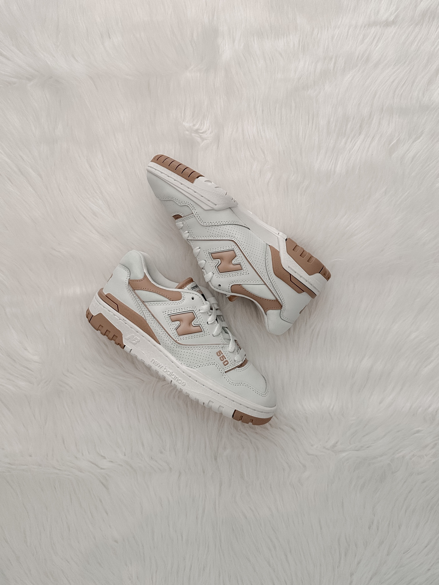 New Balance Sneakers 👟 
tennis shoes, sneakers, white sneakers 

#LTKBacktoSchool #LTKshoecrush