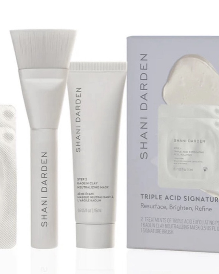 Beauty favorites for #dewyskin #lash dark lashes, full brows, and peels

#peel #glycolic #sephora #browtint  

#LTKselfcare #LTKHoliday #LTKBeauty