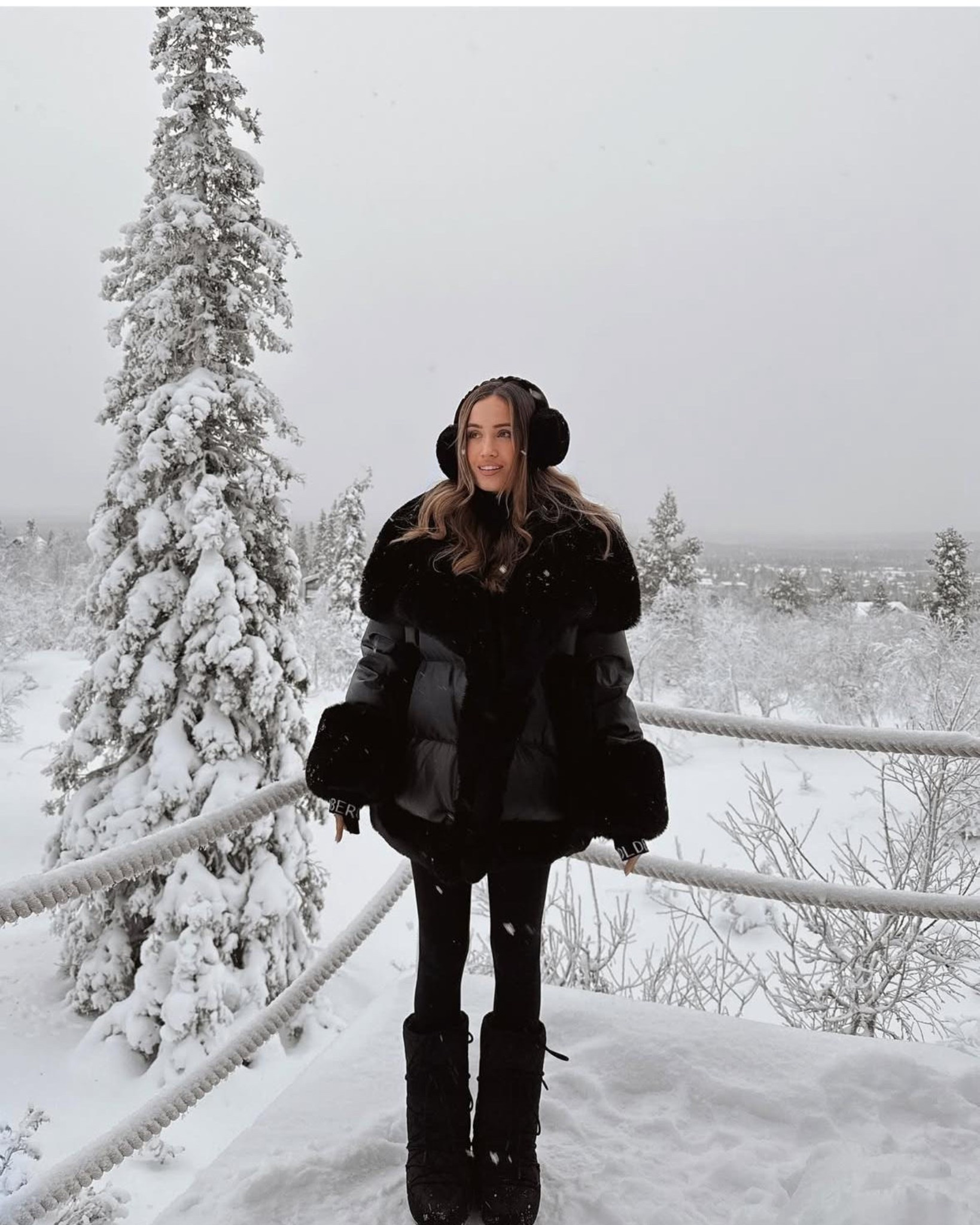 Black on black for a day in the Snow🖤

#LTKwinter