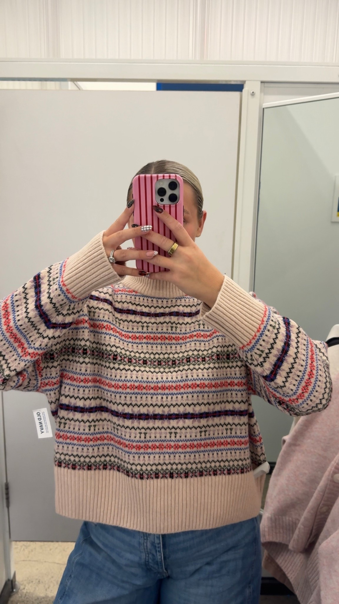 Size large!

#LTKSeasonal #LTKHoliday #LTKMidsize