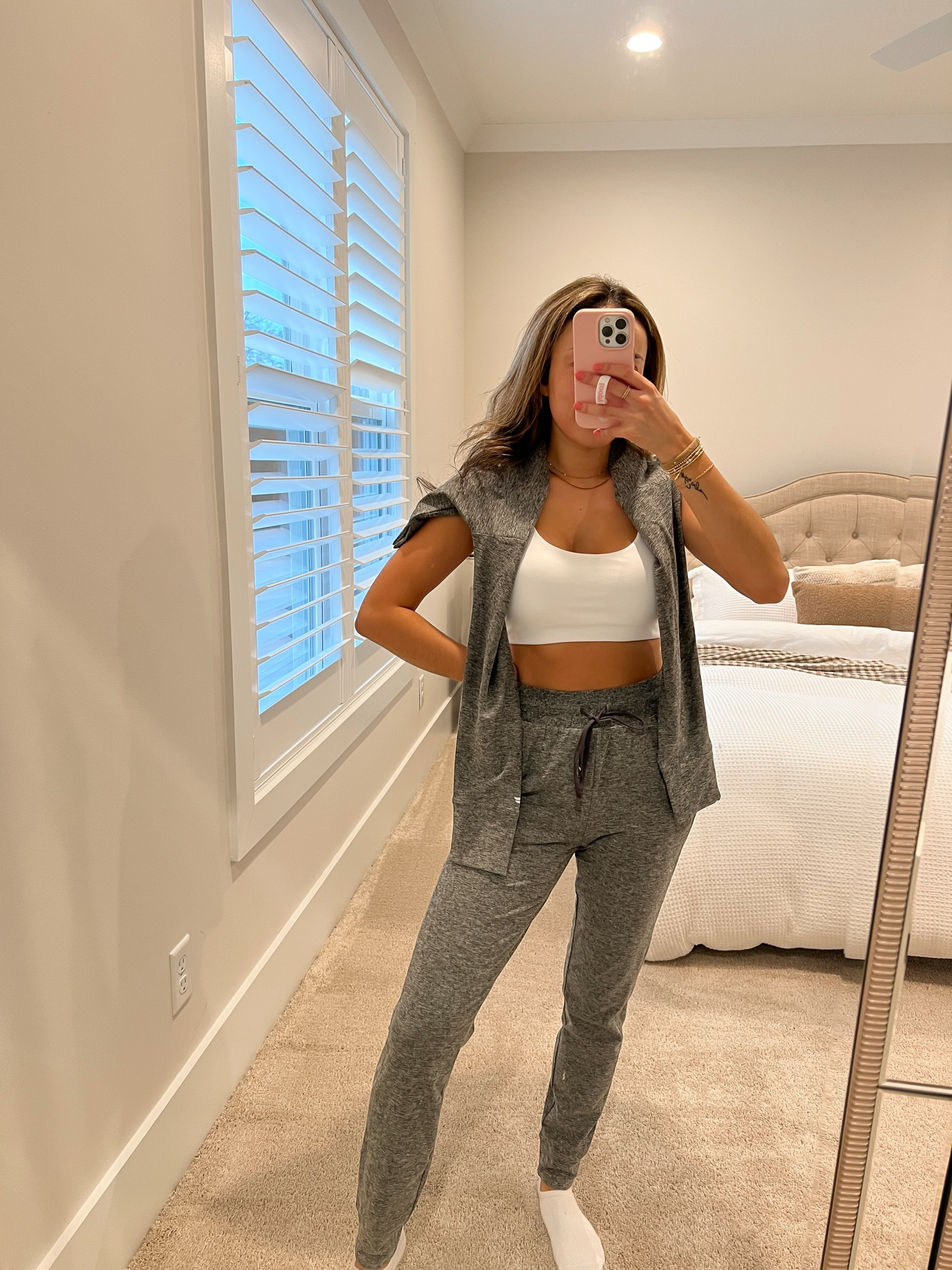 Fabletics set. Comfy outfit. Joggers. Sweatshirt. Sports bra 

#LTKMostLoved #LTKFindsUnder50 #LTKFitness