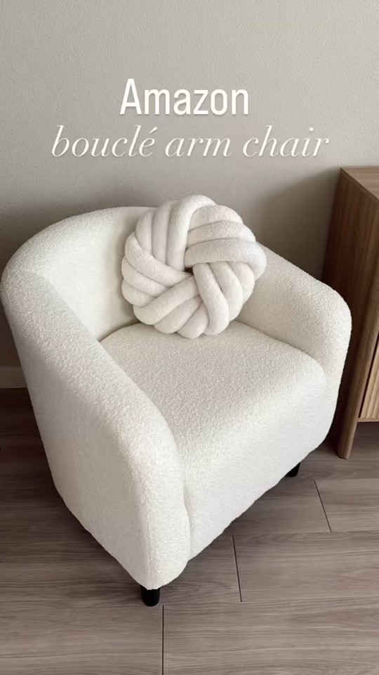Super affordable Boucle arm chair.  Easy to move around.  Assembly is 3 minutes just screwing on the legs and you’re good to go.  Cannot recommend enough at this price!!

 #armchair #loungechair #bouclechair #sherpachair #bedroomchaor #livingroomchair
