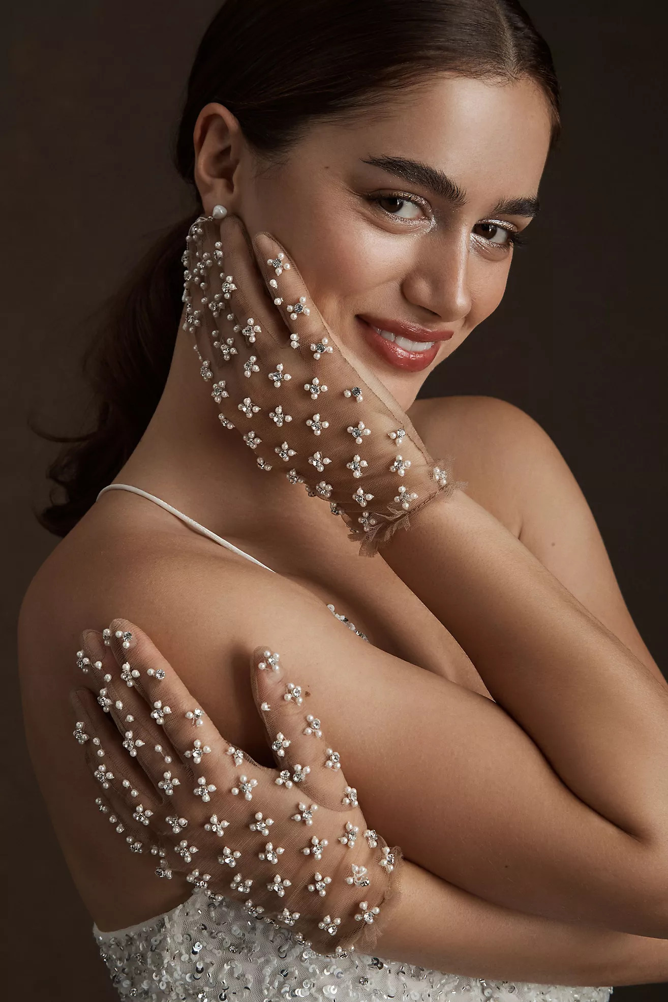 Blossom Veils Short Pearl Gloves | Anthropologie (US)