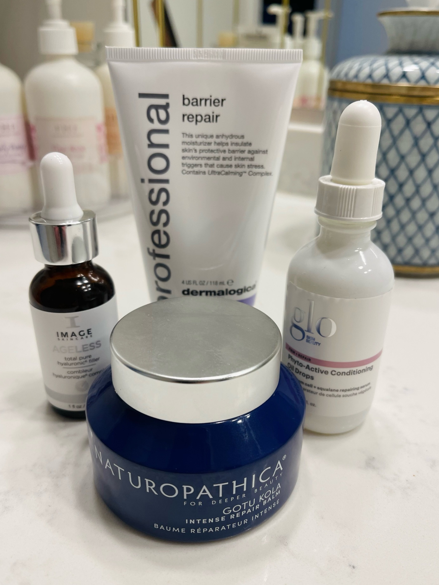 The cold, winter weather takes a bit of a toll on my skin! These products are my go-to's to keep my skin hydrated and ultra moisturized!

Fit4Janine, Skincare, Beauty

#LTKBeauty