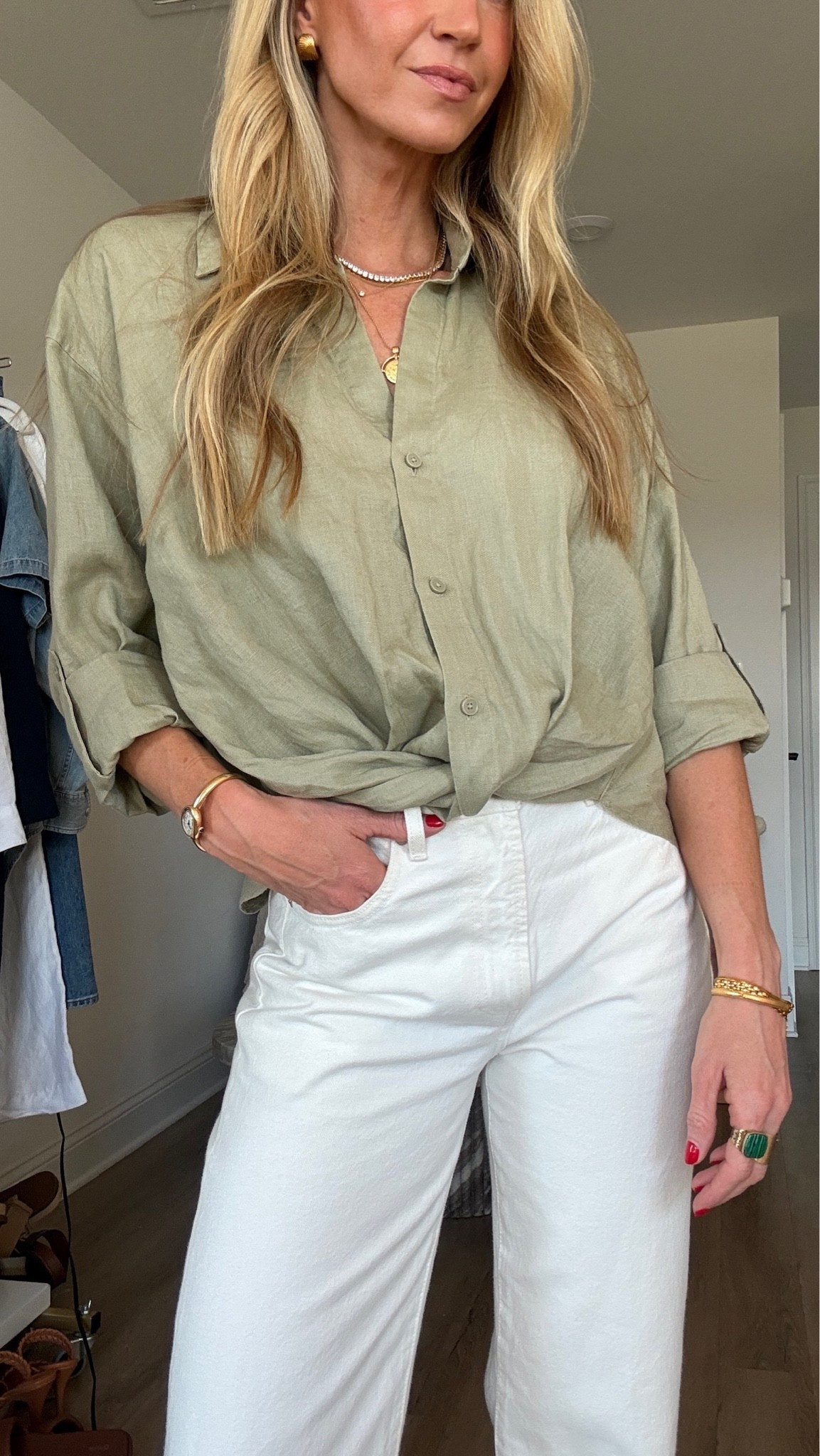 Linen top + white denim currently on sale! 
Top: runs TTS, wearing size small 
Denim: runs TTS, wearing size 25

#LTKootd #LTKSeasonal #LTKSaleAlert