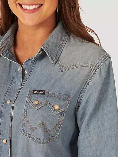 Women's Wrangler Retro® Cutoff Denim Boyfriend Snap Shirt in denim | Wrangler
