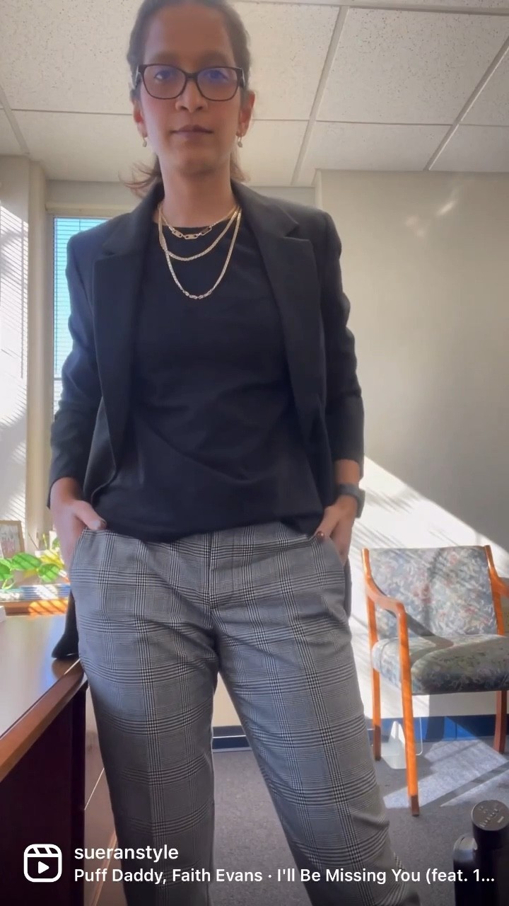 Styling low rise pants 😊

#LTKunder50 #LTKstyletip #LTKworkwear