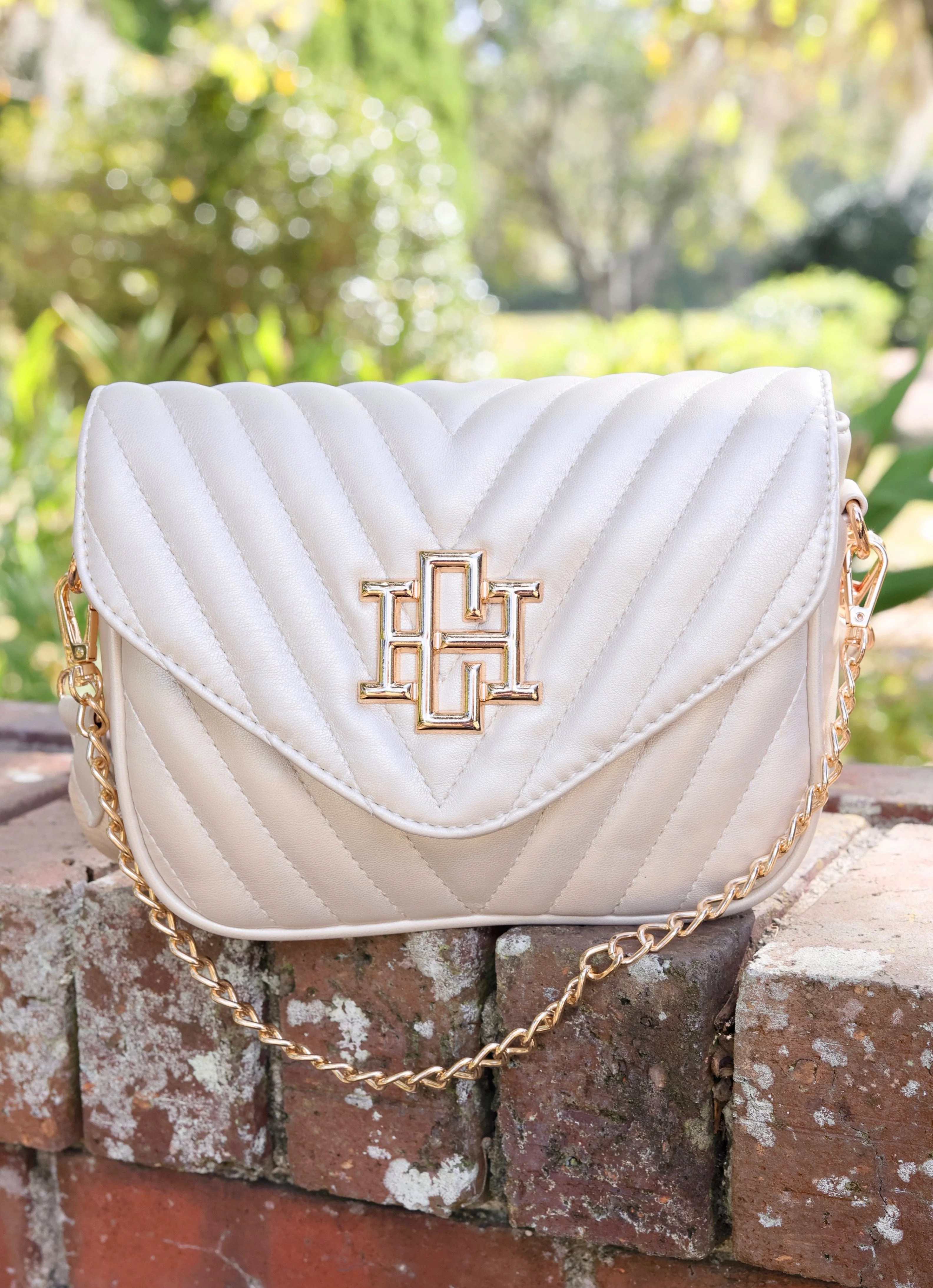 Angela Quilted Crossbody Pearl V Quilted | Caroline Hill