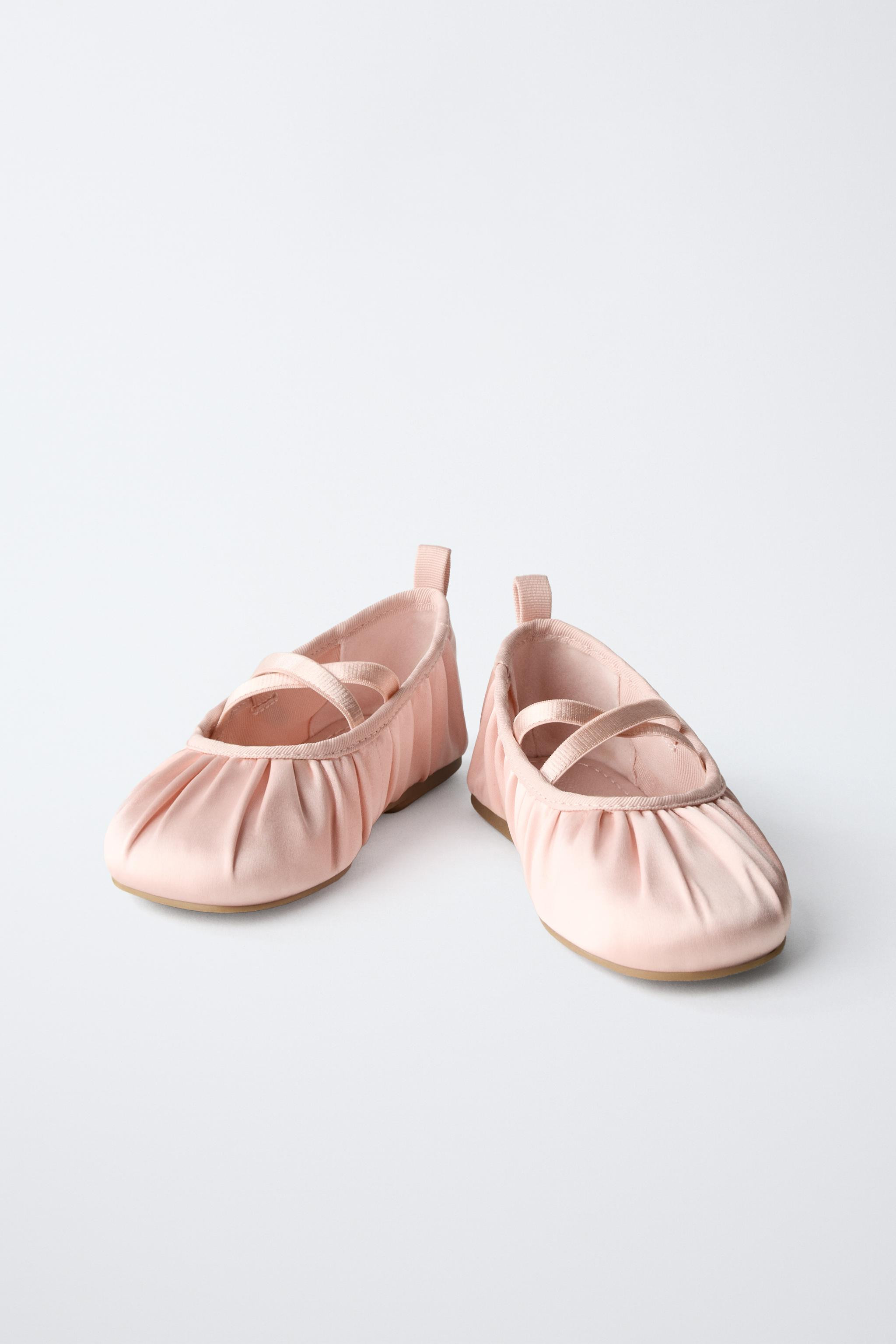 BALLET FLATS WITH DETAIL | Zara US