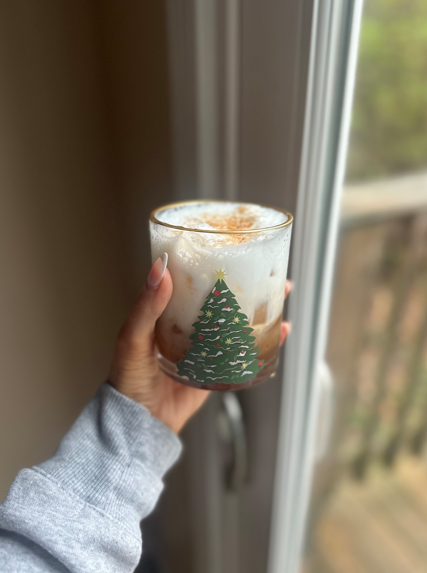 Christmas in a cup ✨

#LTKSeasonal #LTKHoliday #LTKGiftGuide