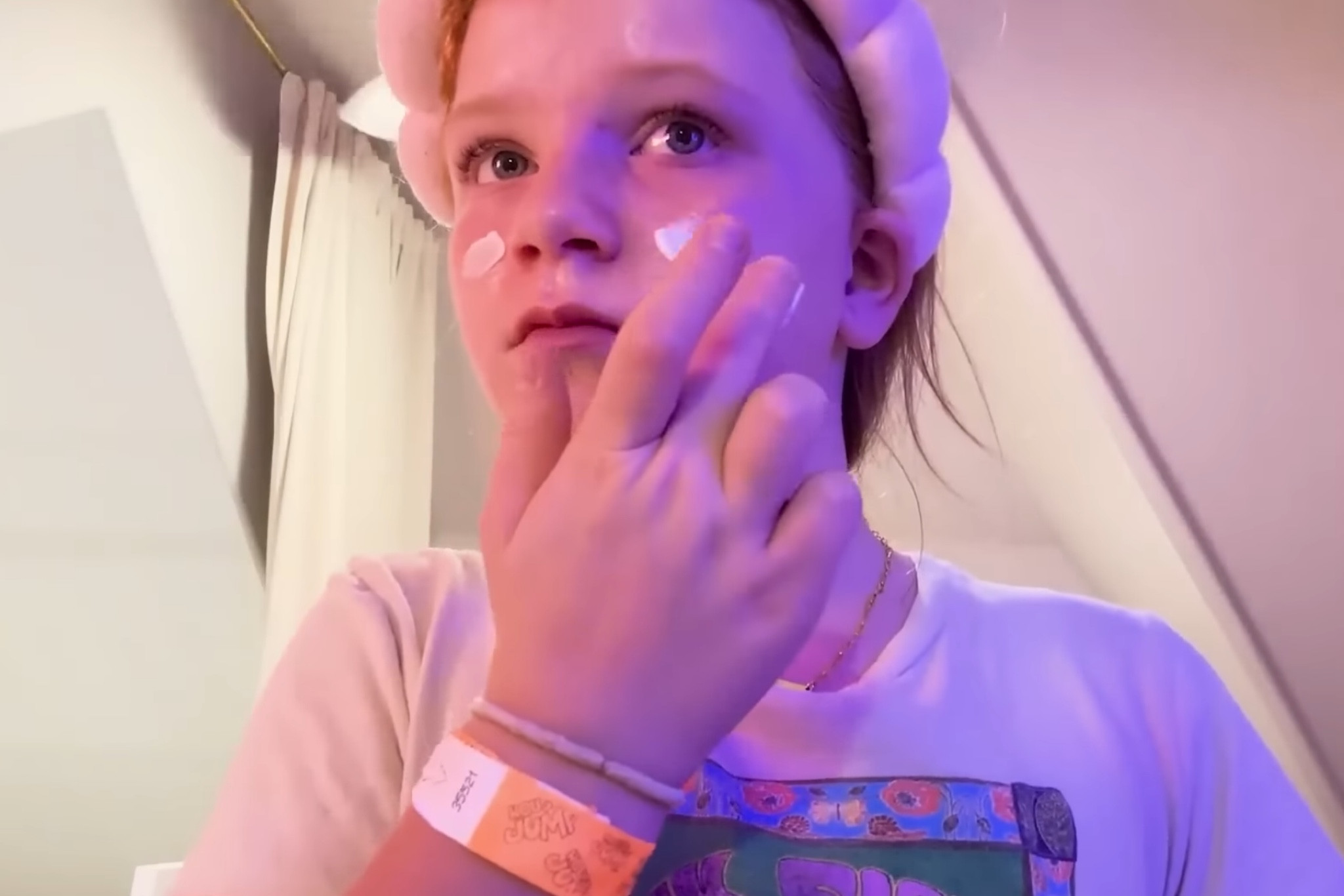 ElleCee’s new night time skincare routine 🌟🩷 

Bubble, Glow Recipe, & more!

Watch “I BOUGHT SKiN CARE FOR MY DAUGHTERS BACK TO SCHOOL NiGHTTiME ROUTiNES!” on YouTube for the step-by-step routine!!

#LTKBacktoSchool #LTKBeauty #LTKFindsUnder50