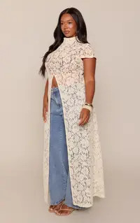 PrettyLittleThing Plus Butter Yellow Lace Cap Sleeve Split Long Cami Top | Boohoo USA | boohoo (US & Canada)