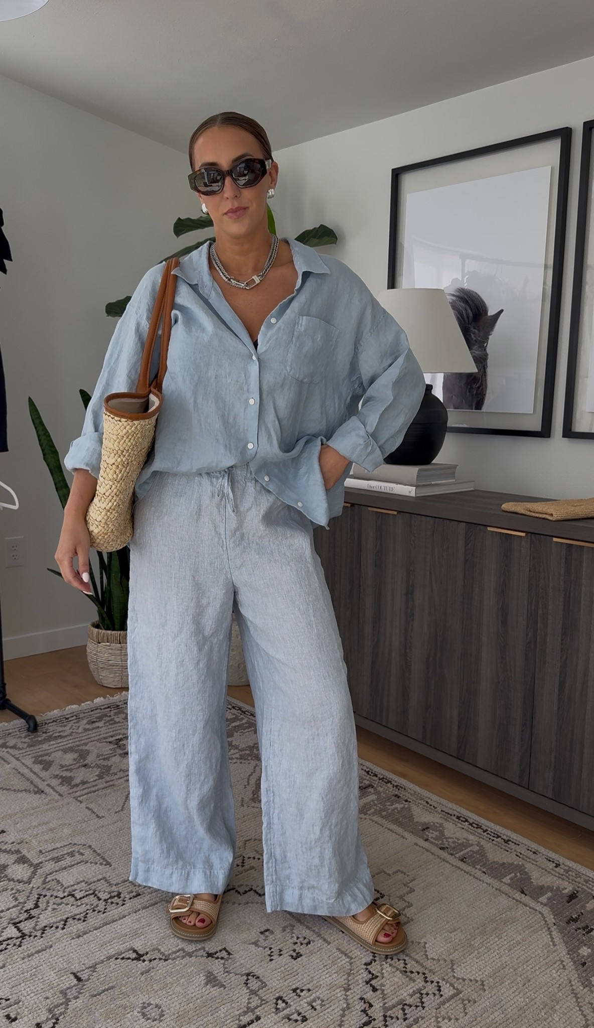 Aritzia linen set 🩵

Top: M
Bottoms: M

#LTKSeasonal #LTKStyleTip #LTKFindsUnder100