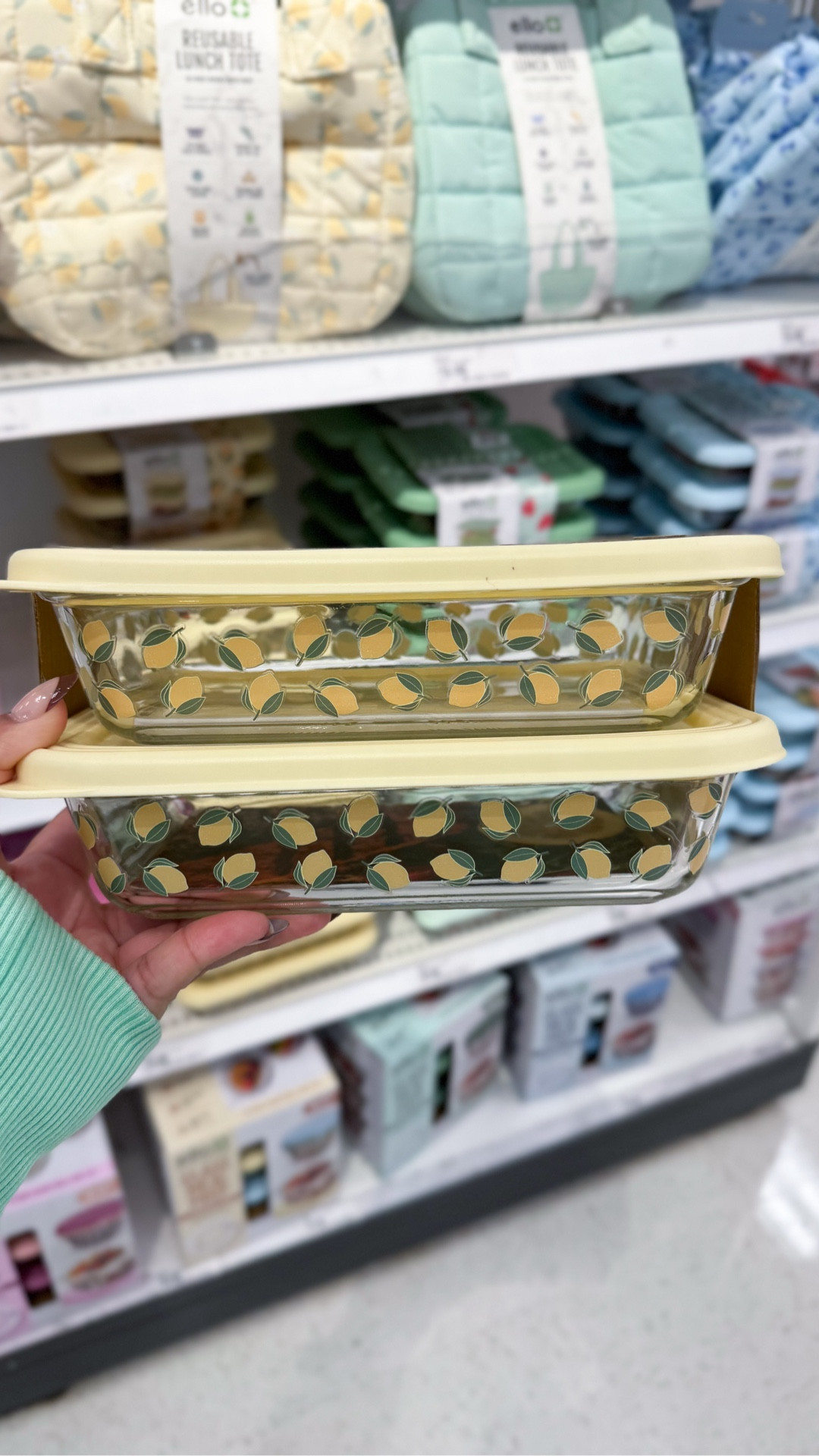 New food storage containers

target home, target finds 

#LTKHome #LTKootd