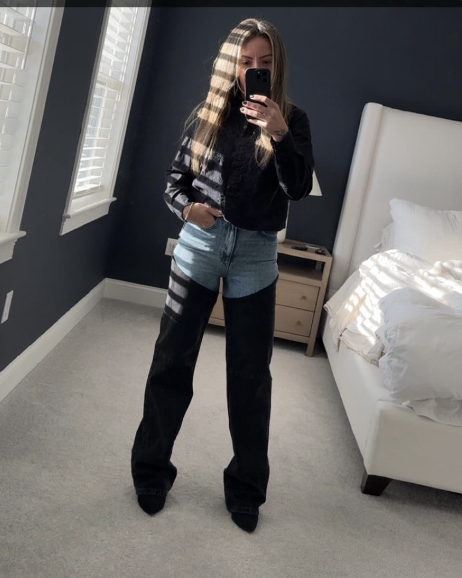 Got literally ambushed when I wore these pants out. SOOOOO many people wanted the link!

#LTKootd #LTKGiftGuide #LTKHoliday