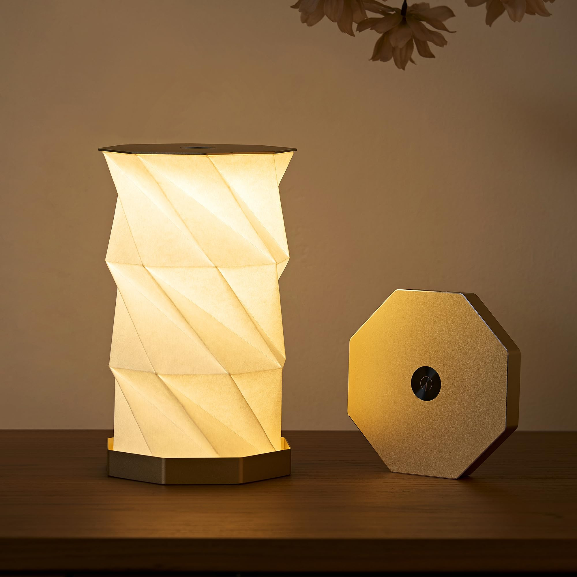 Portable Desk Lamp - Ultra Thin 0.7" Lightweight 0.28lb, Foldable Paper Lamp with Zinc Alloy Base... | Amazon (US)