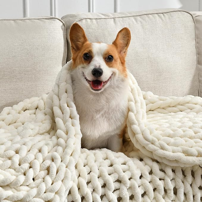 Soft Chunky Knit Blanket, 60X80 in Handmade Thick Chenille Yarn Throw Without Shedding & Raveling... | Amazon (US)