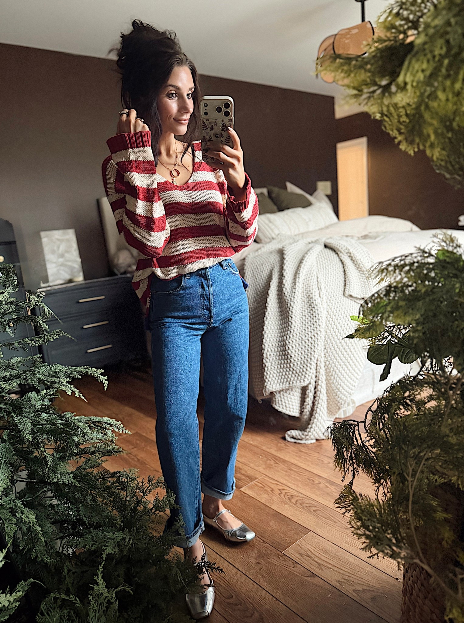 Heading to church with the girls today 🤍 paired this relaxed striped crotchet sweater from @shopcider with my favorite high waisted @levis 🤍

#LTKFindsUnder100 #LTKPetite #LTKootd
