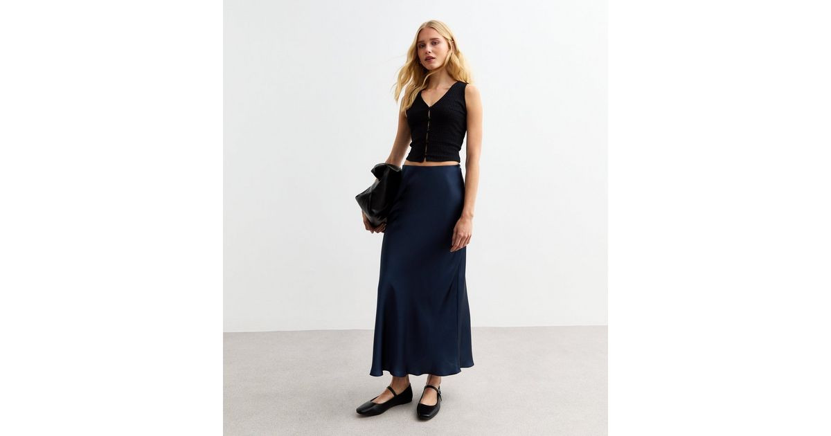 Navy Satin Midi Skirt
						
						Add to Saved Items
						Remove from Saved Items | New Look (UK)