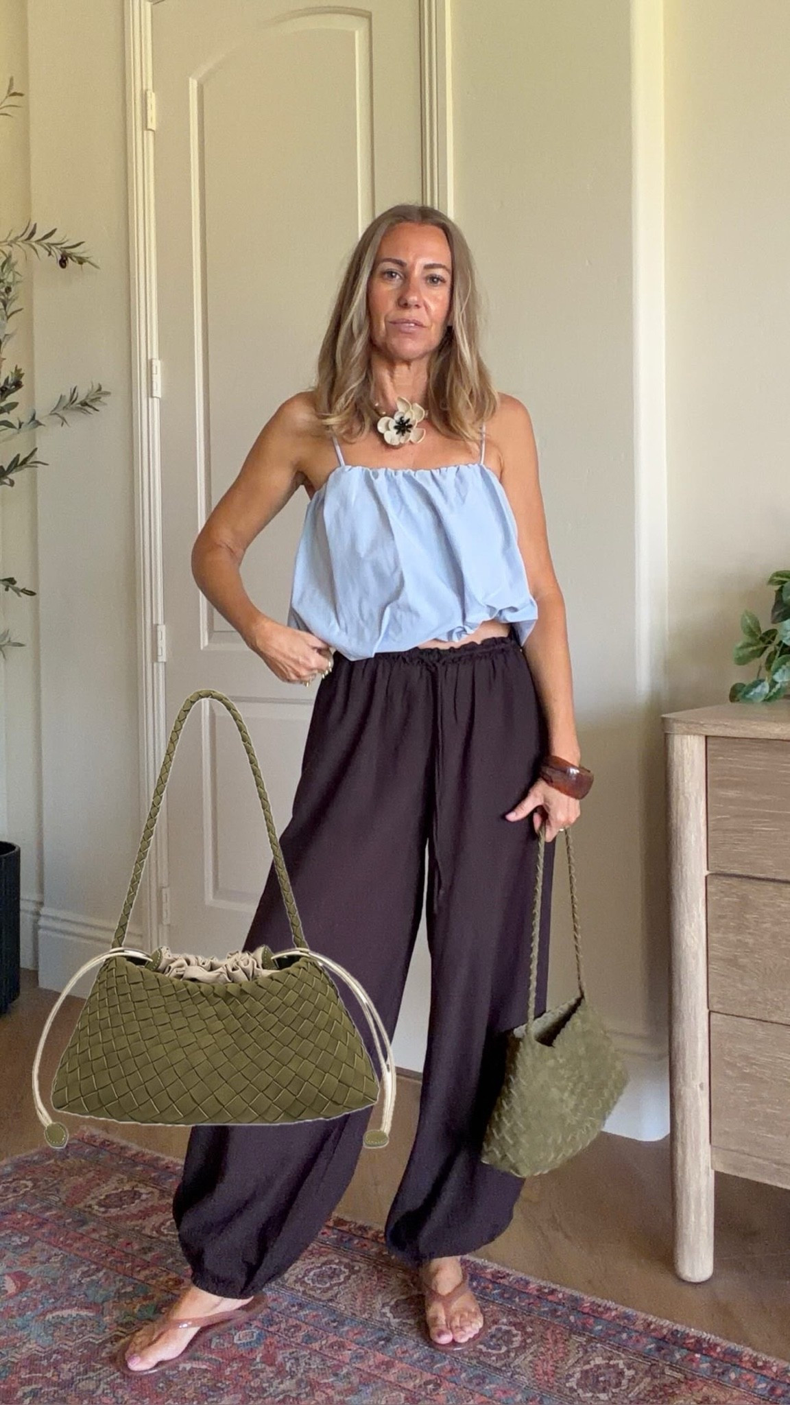My bag is back in stock!
Bubble top XS 
Balloon pants xxs

#LTKgrwm #LTKootd