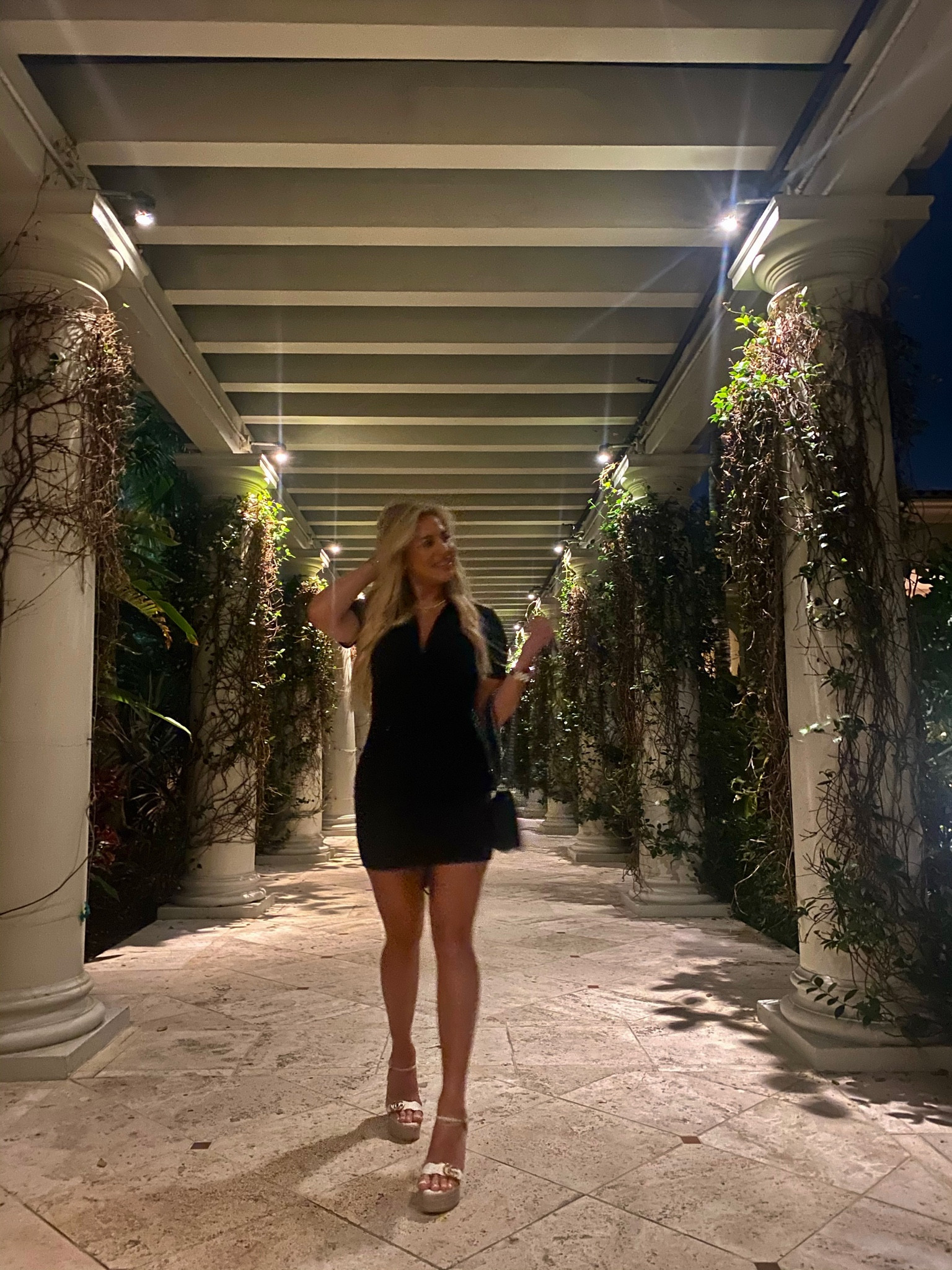 Comfy, stretchy yet still sexyyyy t-shirt dress that is perfect for a post beach day, vacay #datenight 

#LTKHoliday #LTKfit #LTKstyletip