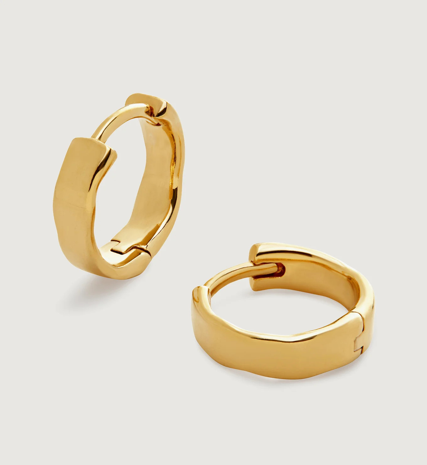 Siren Muse Wave Huggie Earrings | Monica Vinader (Global)