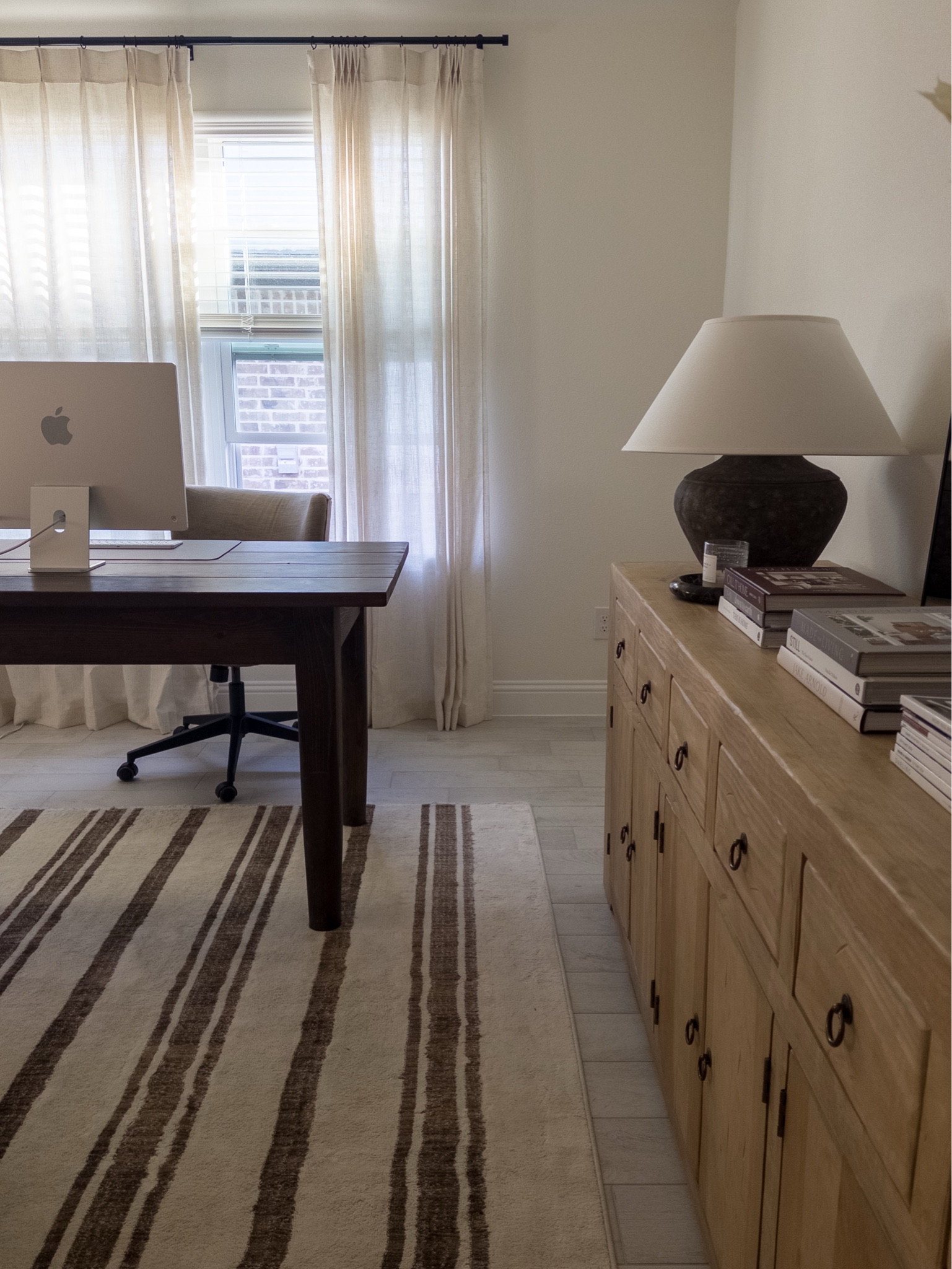 Home Office Views 

Home office design, neutral home office, cozy office, warm office, organic modern office, amber interiors, wood console, wood sideboard, office inspo 

#LTKStyleTip #LTKHome