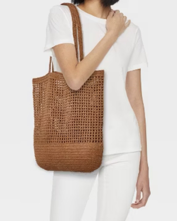 kinda chic and $30! 🤎🤍