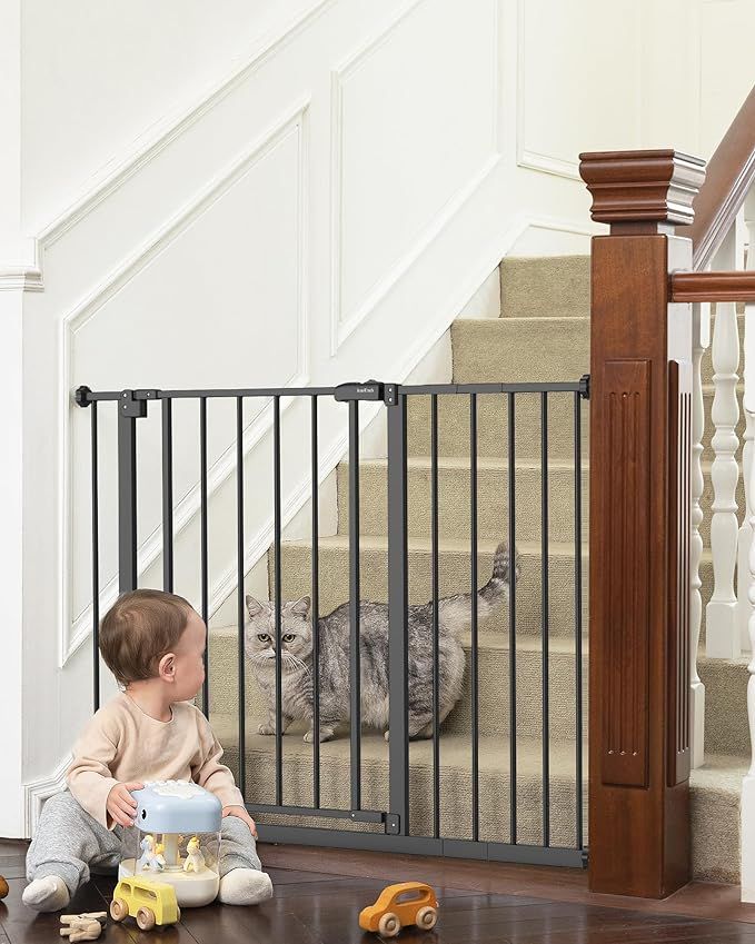 InnoTruth 28.9-42.1" Wide Baby Gate for Stairs, 30" Tall Dog Gates for Doorways Expandable One-Ha... | Amazon (US)