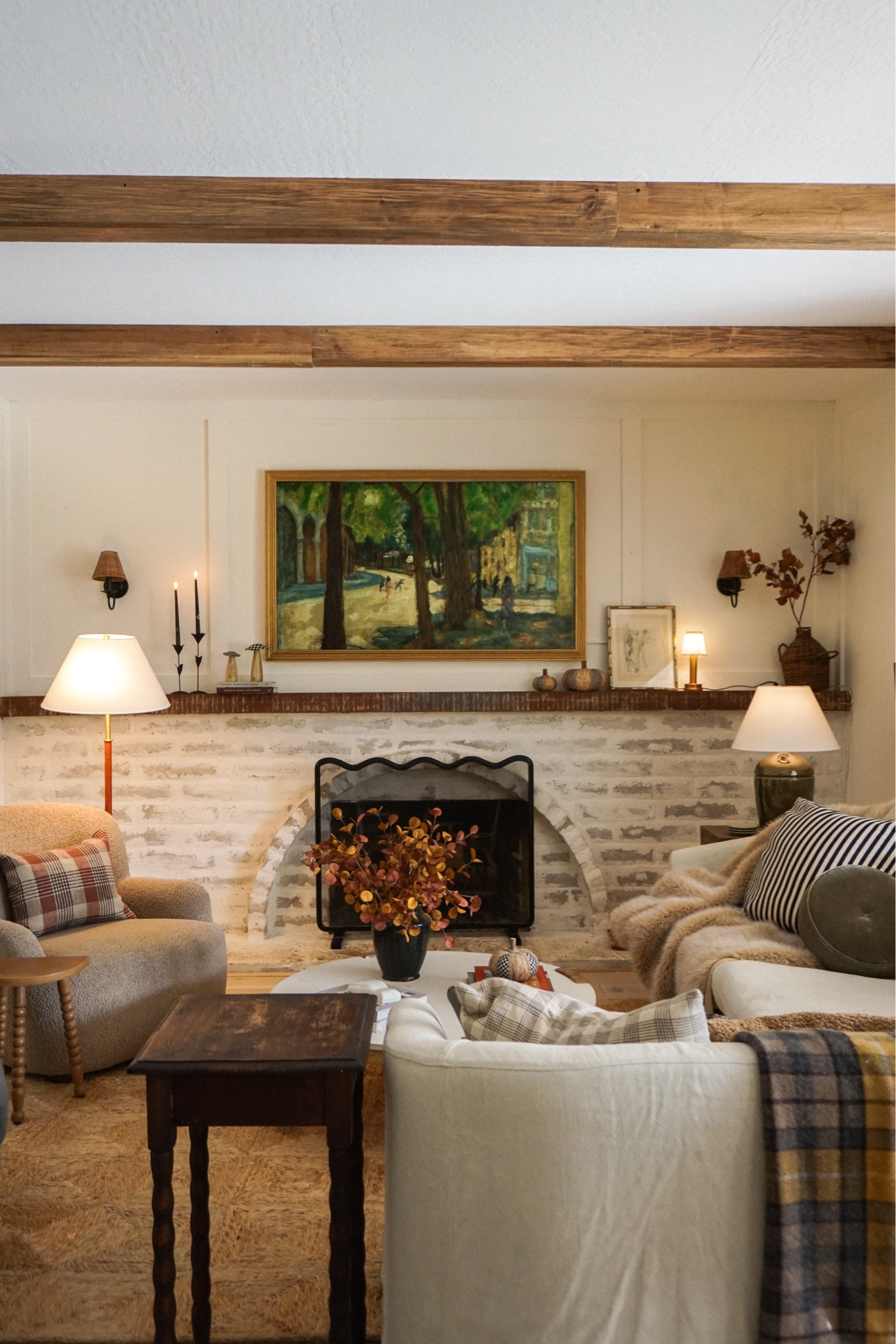 The new TV in the family room looks like a real piece of art 👌🏼

#LTKSeasonal #LTKFindsUnder100 #LTKHome