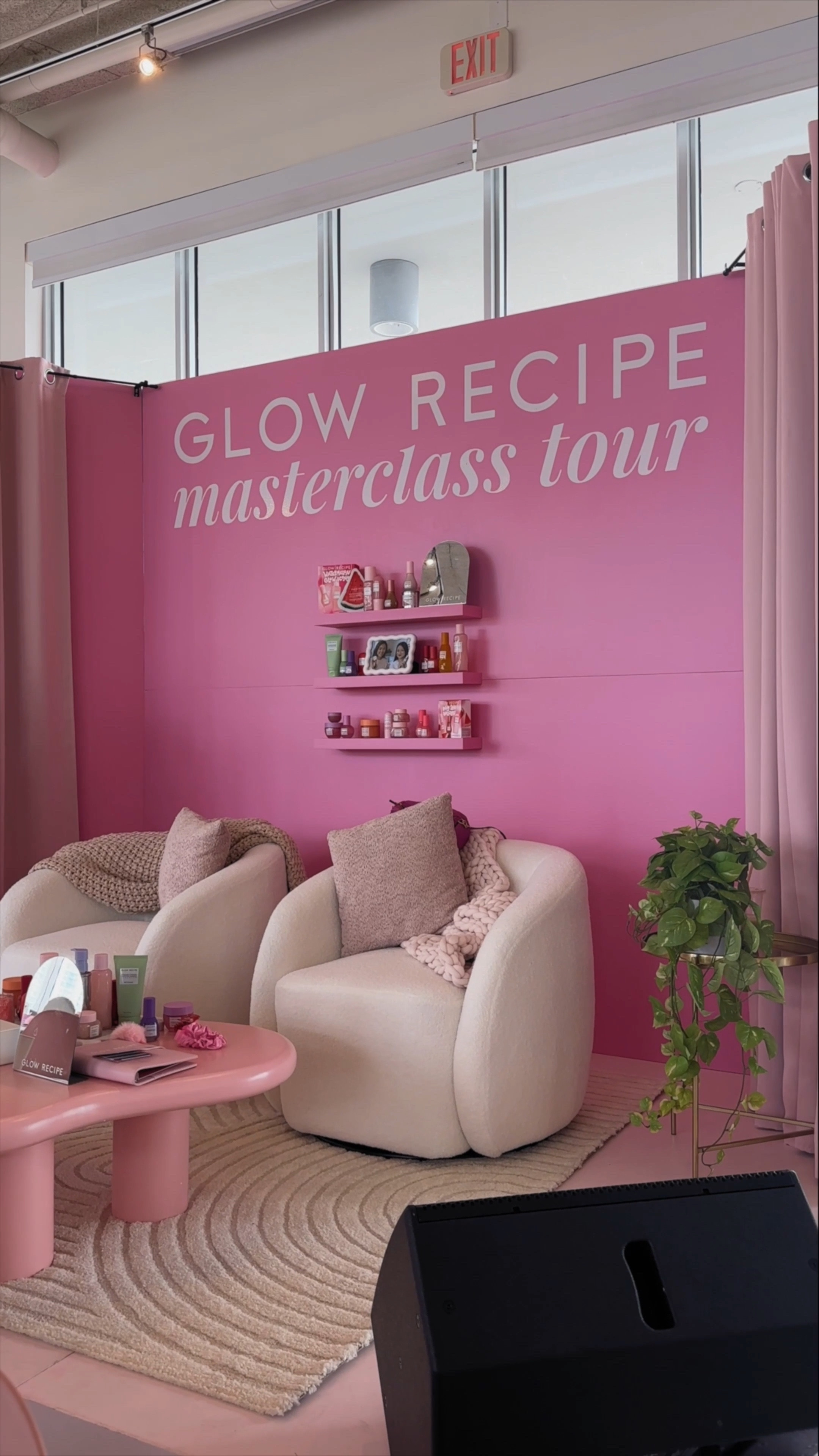 ✨Glow Recipe Masterclass✨ As someone who already is obsessed with their products, to learn from the founder themselves more in depth about each product and what can be tailored to my acne prone skin, this experience was needed! #GlowRecipe #AcneProne #SkincareRoutine #Skincare

#LTKBeauty #LTKWatchNow #LTKFindsUnder50