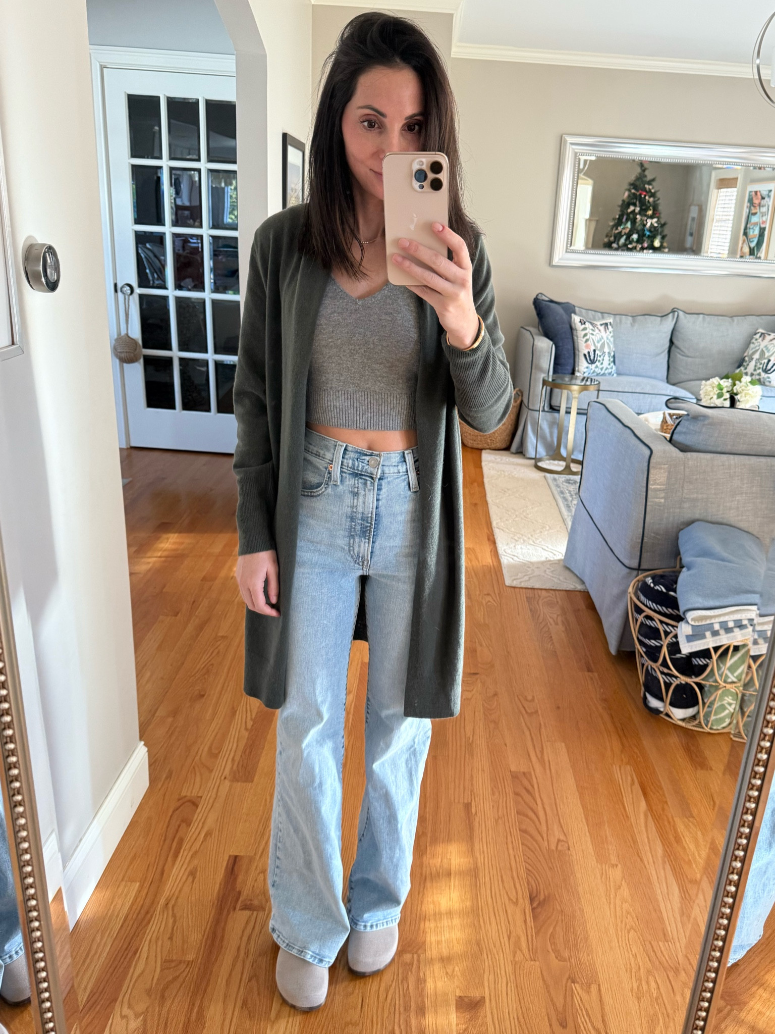 Cashmere crop tank and the best butt jeans ever!