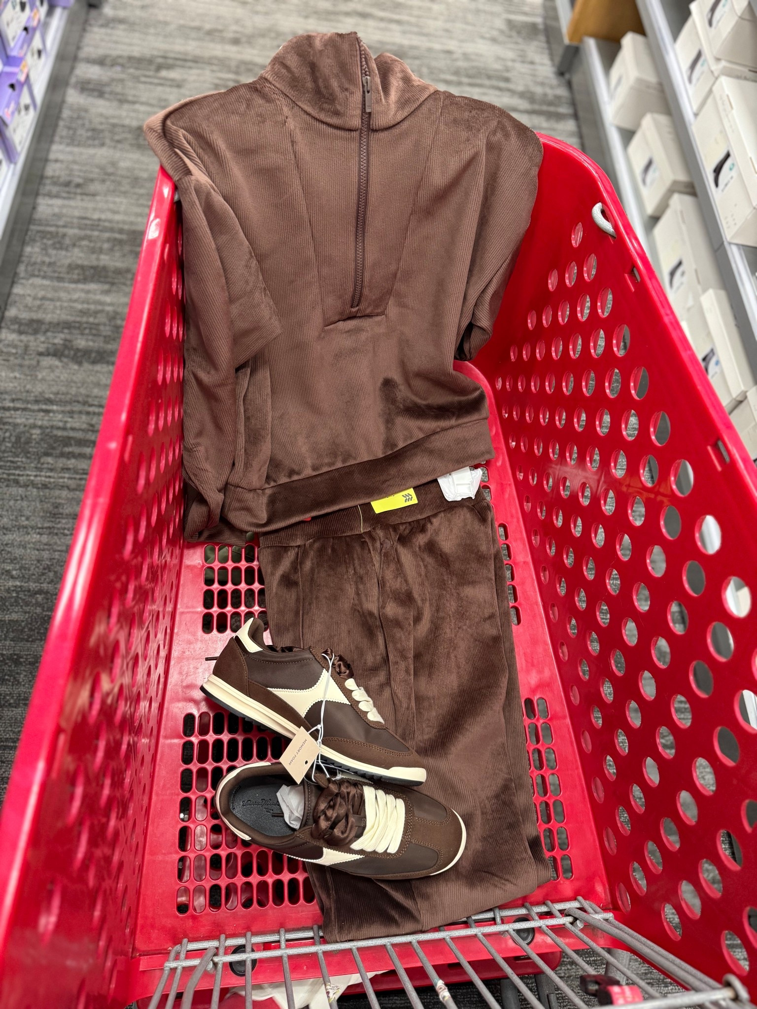 The best velour ribbed jogger set for the season! 

#LTKSaleAlert #LTKfitnessgoals #LTKFindsUnder50