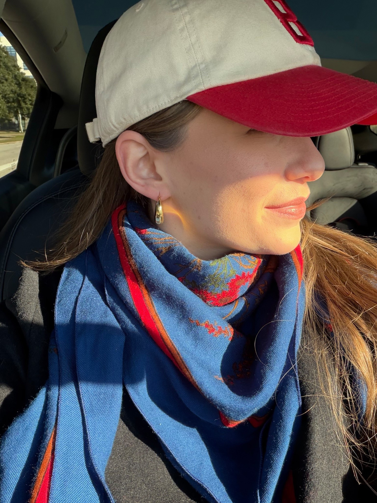 New gold hoops from @BonheurJewelry and I’m in loveeeee😍 This size is great for everyday wear and beautiful for special occasions too. I wasn’t sure if these would be too heavy especially because the style is a bit larger, but the weight is perfect—I can wear them all day🙌🏼
#BonheurJewelry #ad


#LTKSeasonal #LTKValentine #LTKootd