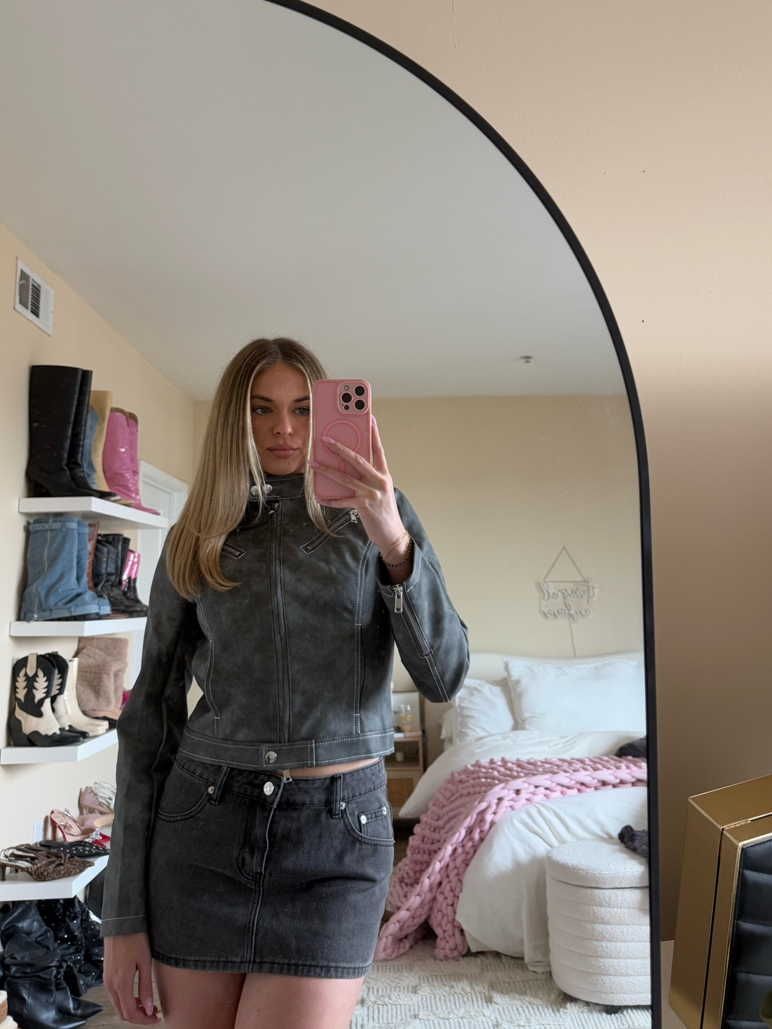 an edgier vibe with the black micro mini skirt and grey leather jacket! Would be great for a concert or GNO to the bars/club 🎵🎤 jacket is the norah moto jacket from I am Gia! 

#LTKParties #LTKStyleTip