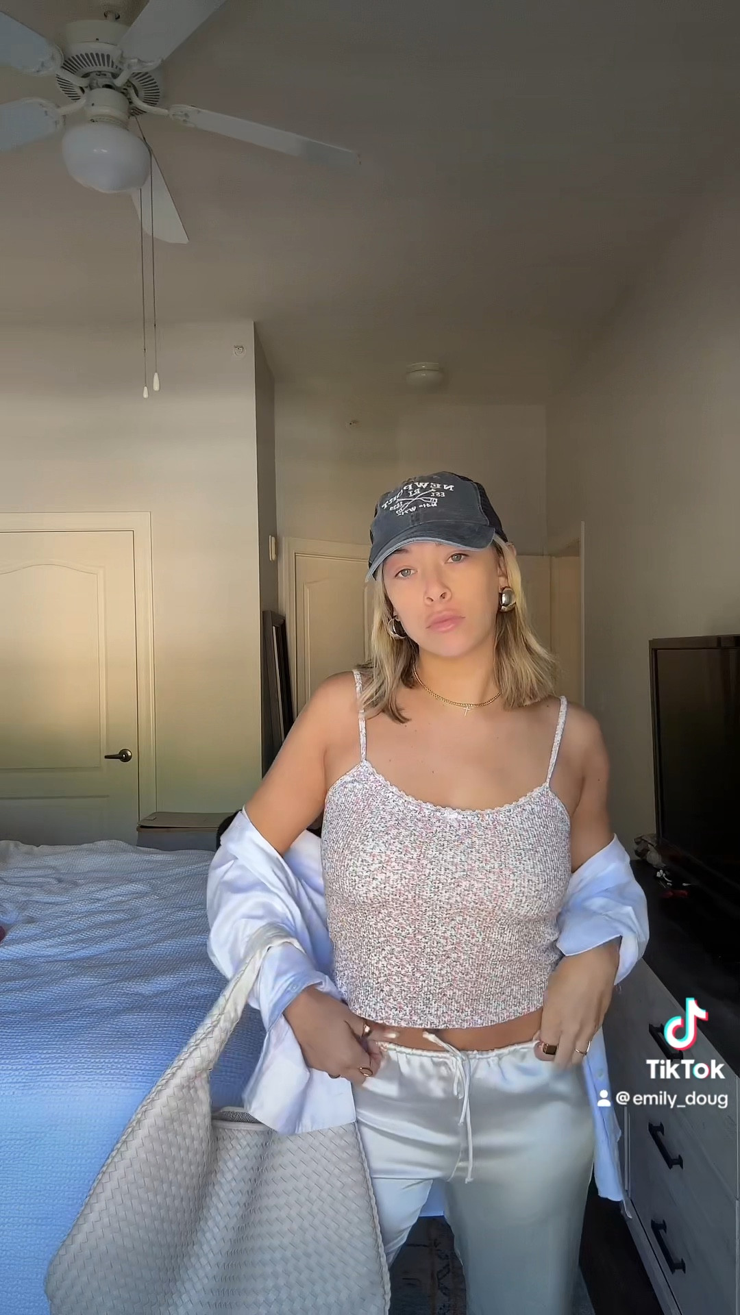casual outfits can be fun🤍☕️💌

#LTKFindsUnder100 #LTKFindsUnder50 #LTKStyleTip