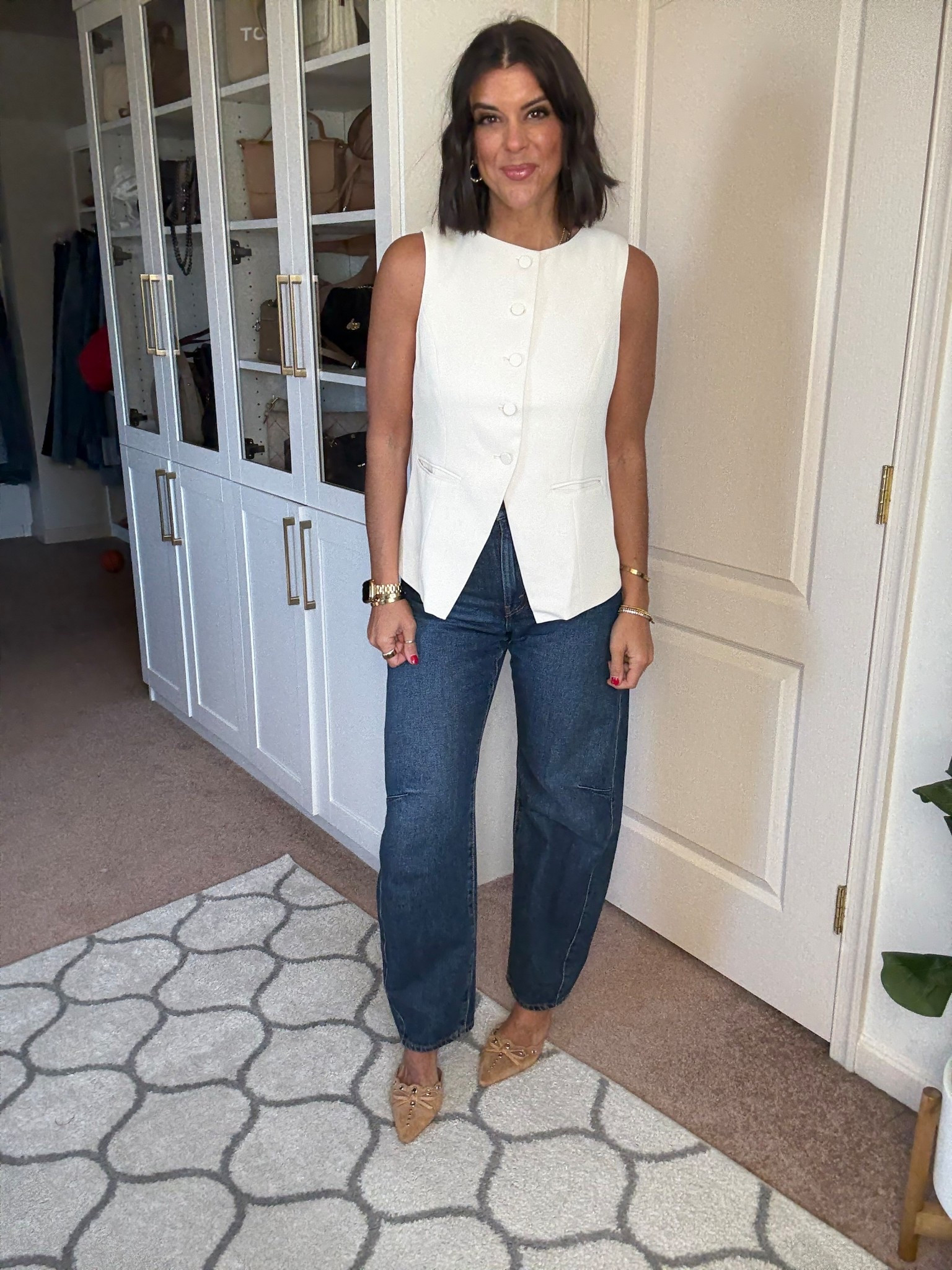 Size small in vest size 26 n barrel jeans

#LTKFindsUnder100 #LTKSeasonal