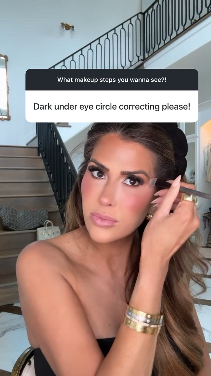 Bare Minerals in shade summer bisque!!

Emily Ann Gemma

#LTKBeauty #LTKselfcare #LTKgrwm