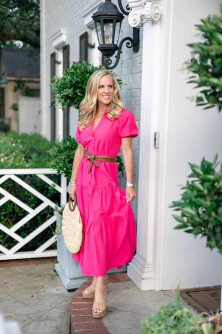 Another great seasonal look!

Bright hot pink short sleeve casual maxi dress paired with handbag and my favorite cork wedges 

#LTKstyletip #LTKFind #LTKSeasonal