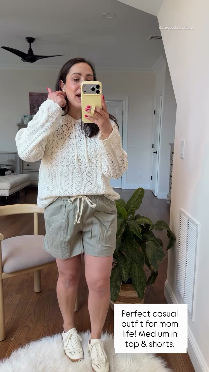 Perfect casual outfit for mom life! Medium in top & shorts.  @target @targetstyle