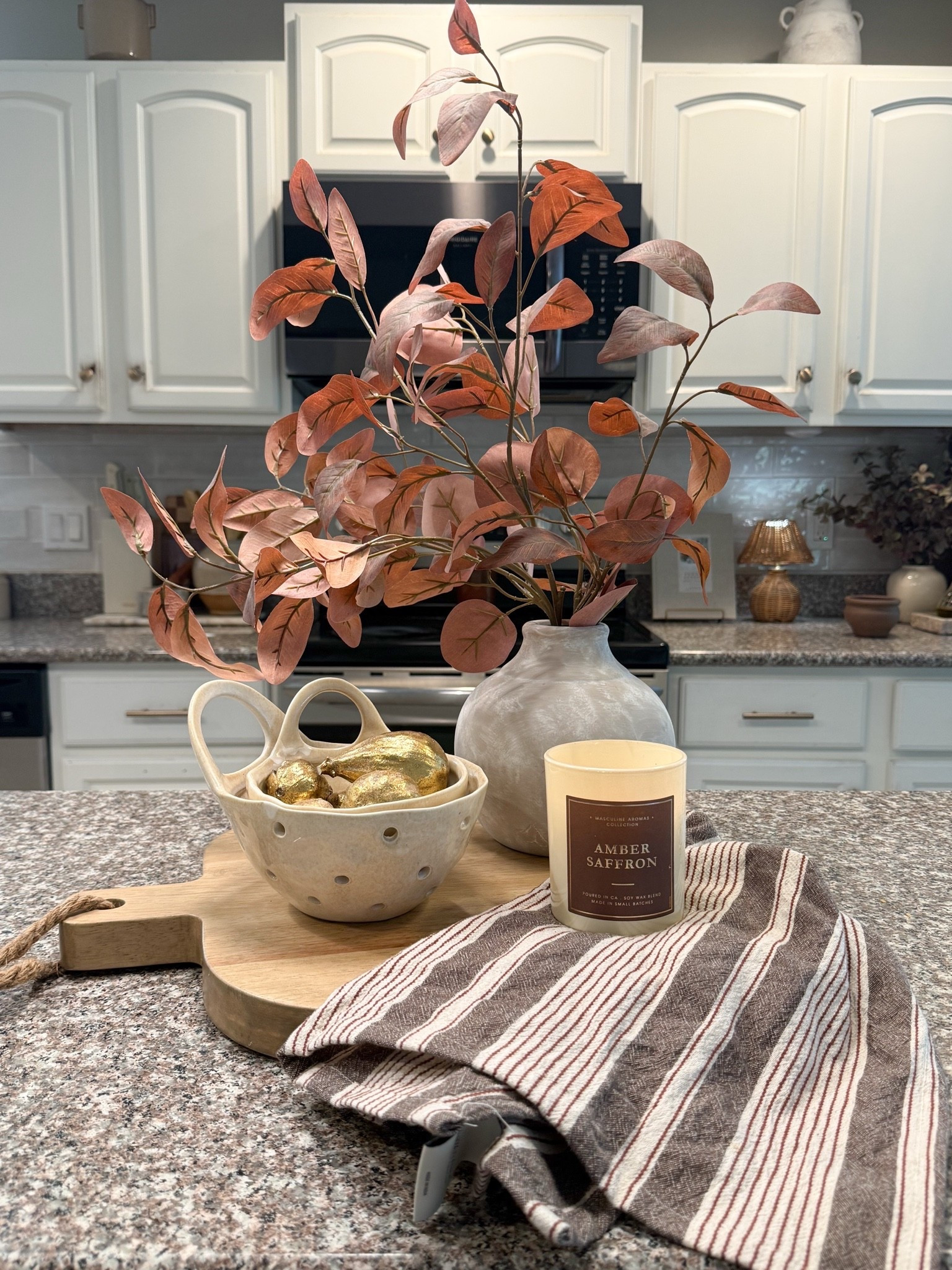 Fall kitchen island centerpiece idea 🤎

#LTKSeasonal #LTKHome