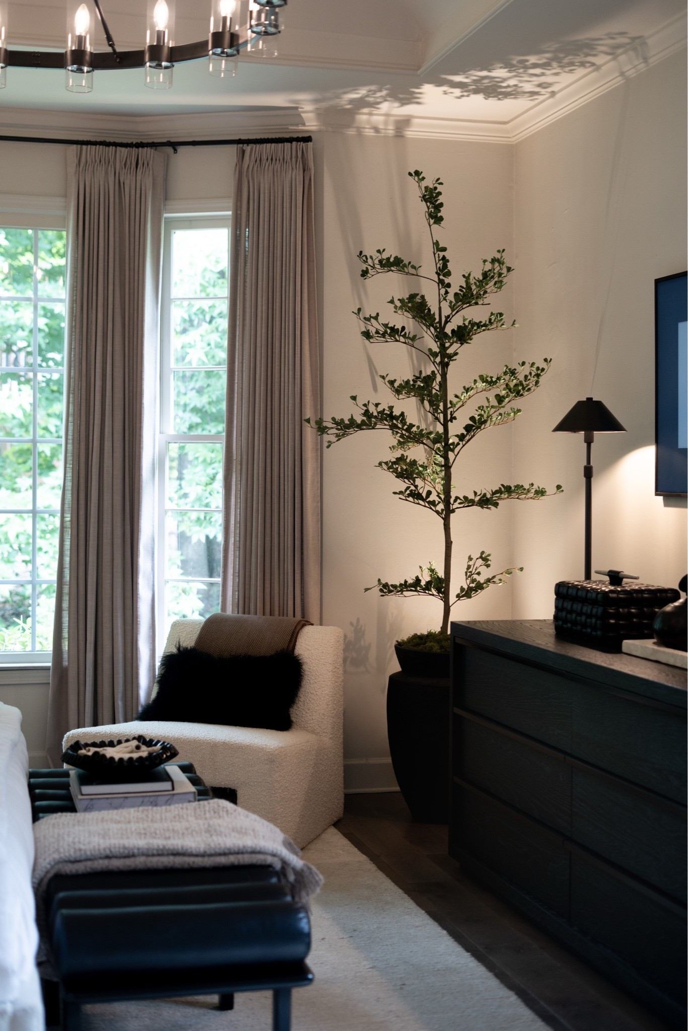 Guys!! I’m freaking over this olive tree from Amazon! Don’t forget the amaaaazing planter, moss, & light to take it over the top! 🌱

#LTKHome #LTKSeasonal #LTKSaleAlert