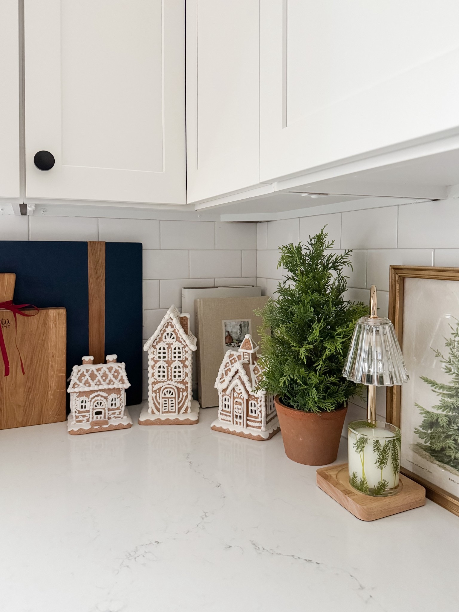 Coastal holiday Kitchen Faves

Amazon coastal kitchen  coastal kitchen faves  home decor  trending home decor  sherricalnanhome 

#LTKHoliday #LTKHome